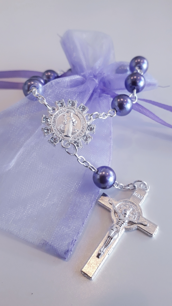 Lila Perlen/lila Säckchen